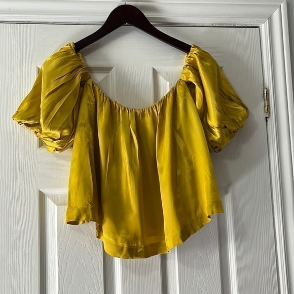 Urban Outfitters Mustard Satin Off-Shoulder Blouse Small - Picture 4 of 11